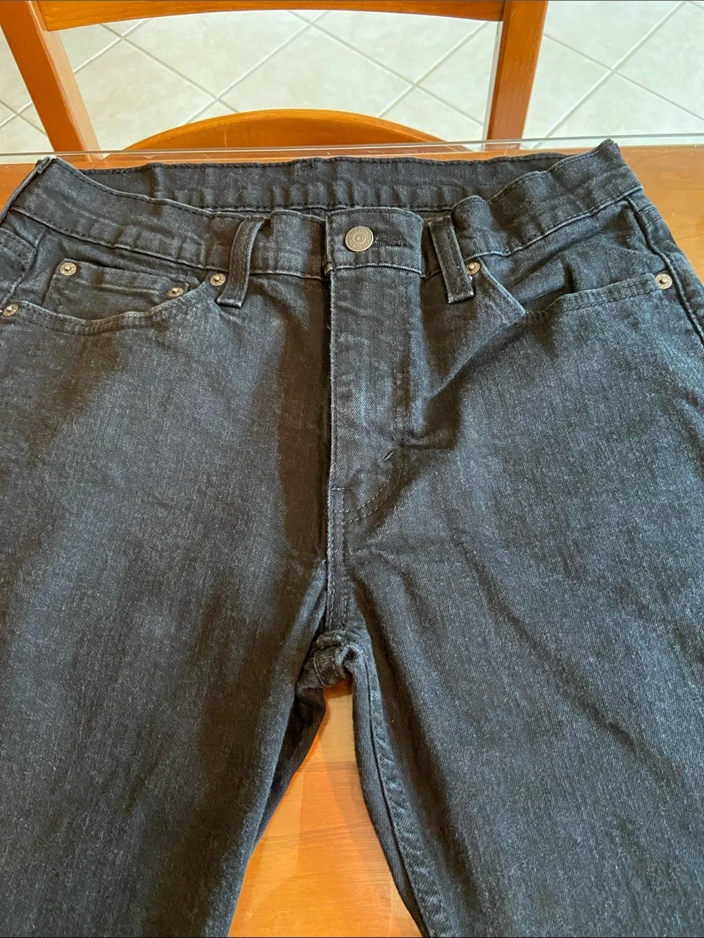 Levis relaxed fit